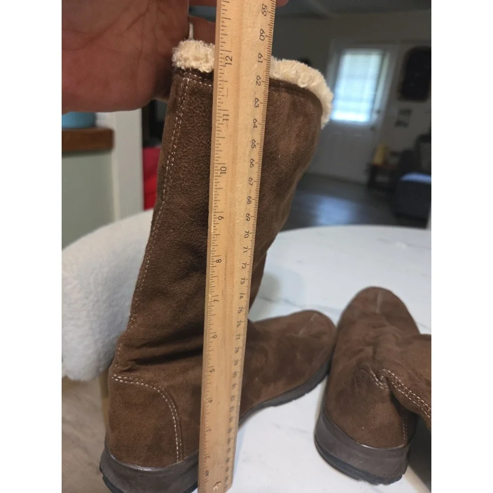 Itasca Blitzen Women's Size 10 Brown Faux Suede Winter Boots Faux Fur Lined